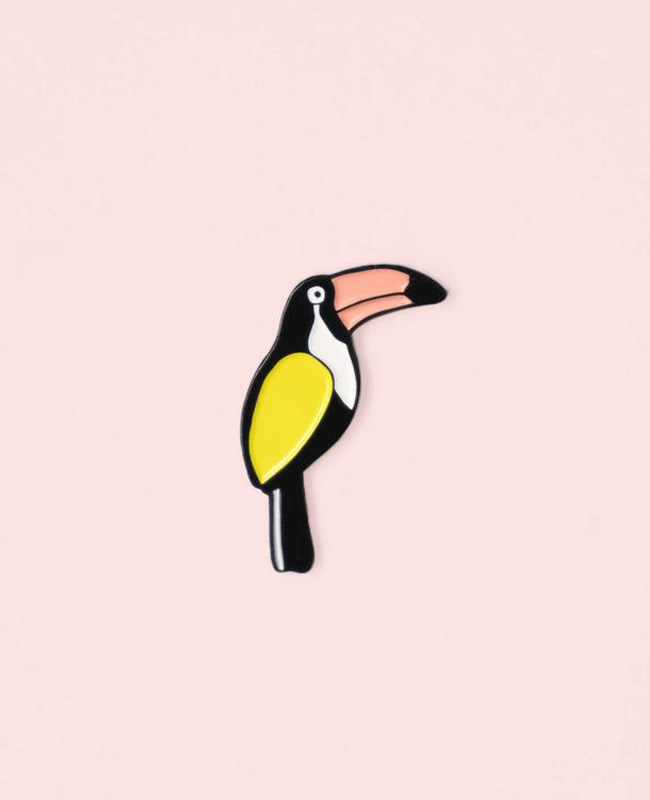 oelwein etsy pin's toucan