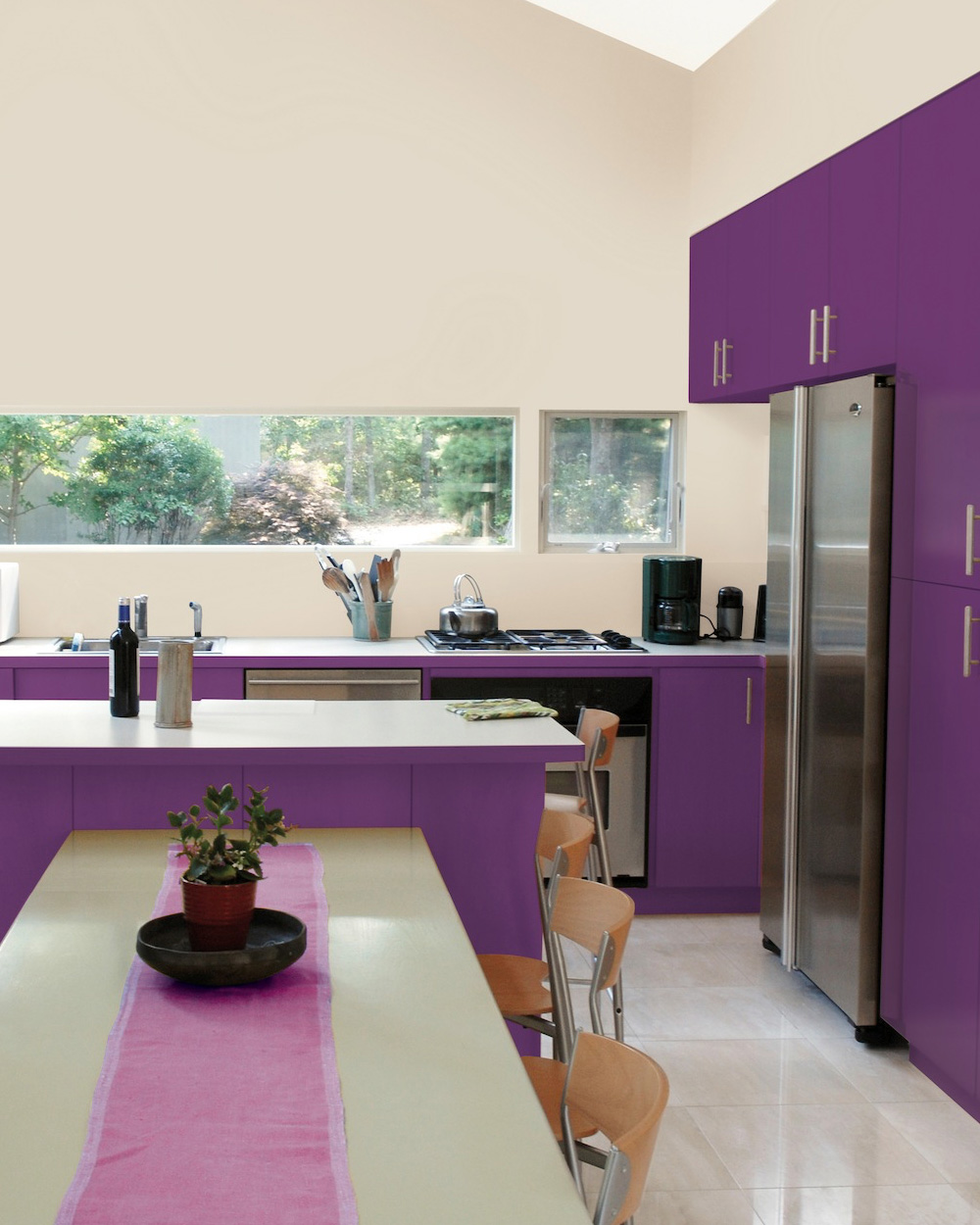 peindre meuble cuisine violet diy