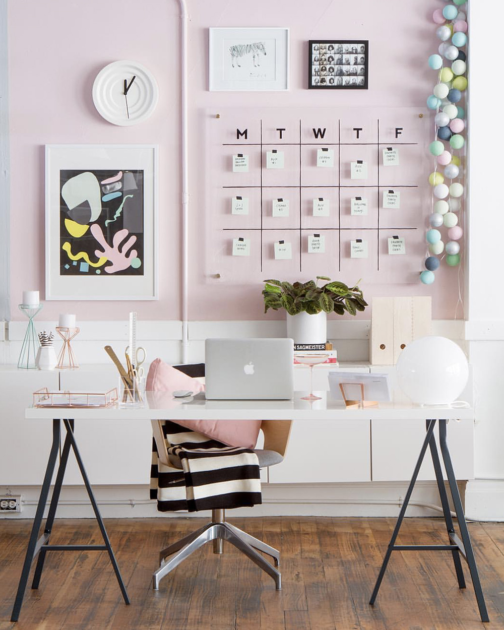 deco bureau pastel mur rose