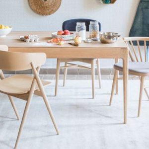 maison saulaie table bois moderne