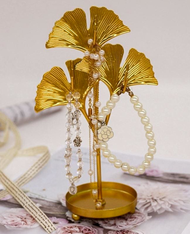 arbre bijoux feuilles dorées