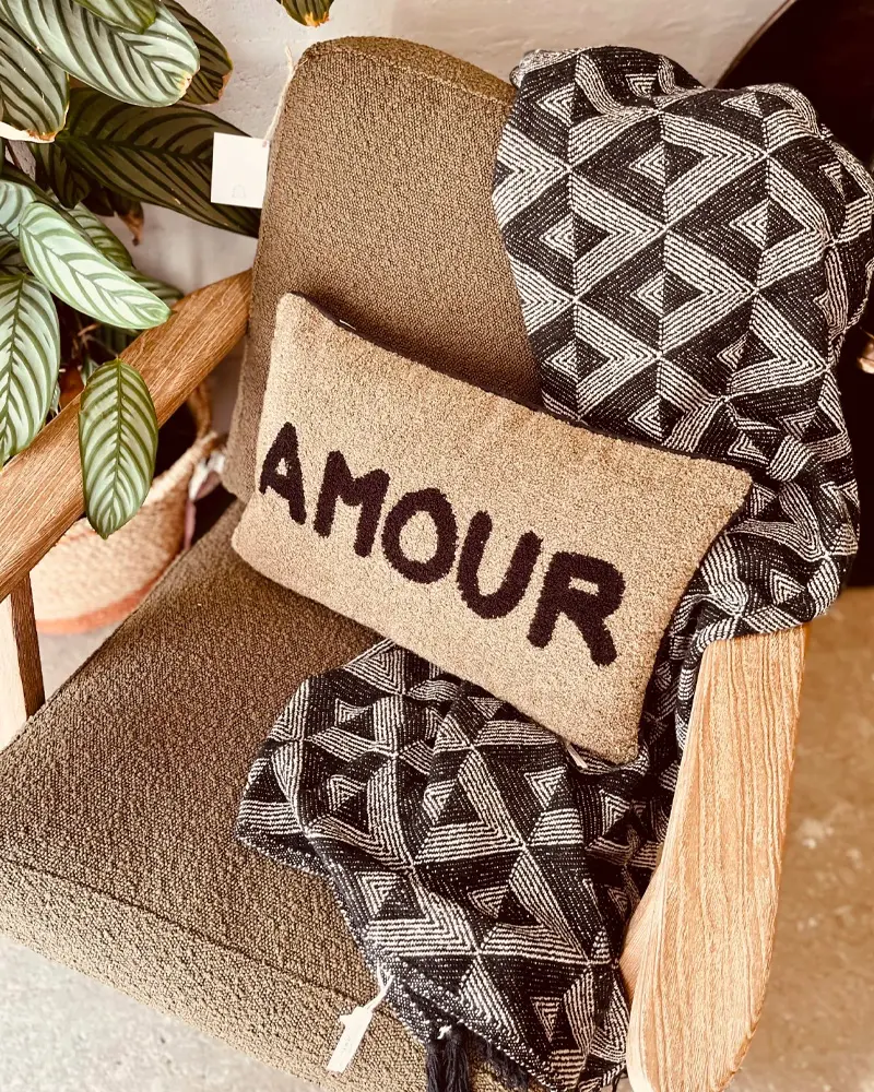 deco salon coussin tissu bouclette