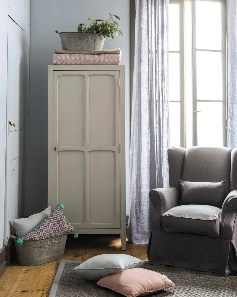 armoire parisienne deco salon