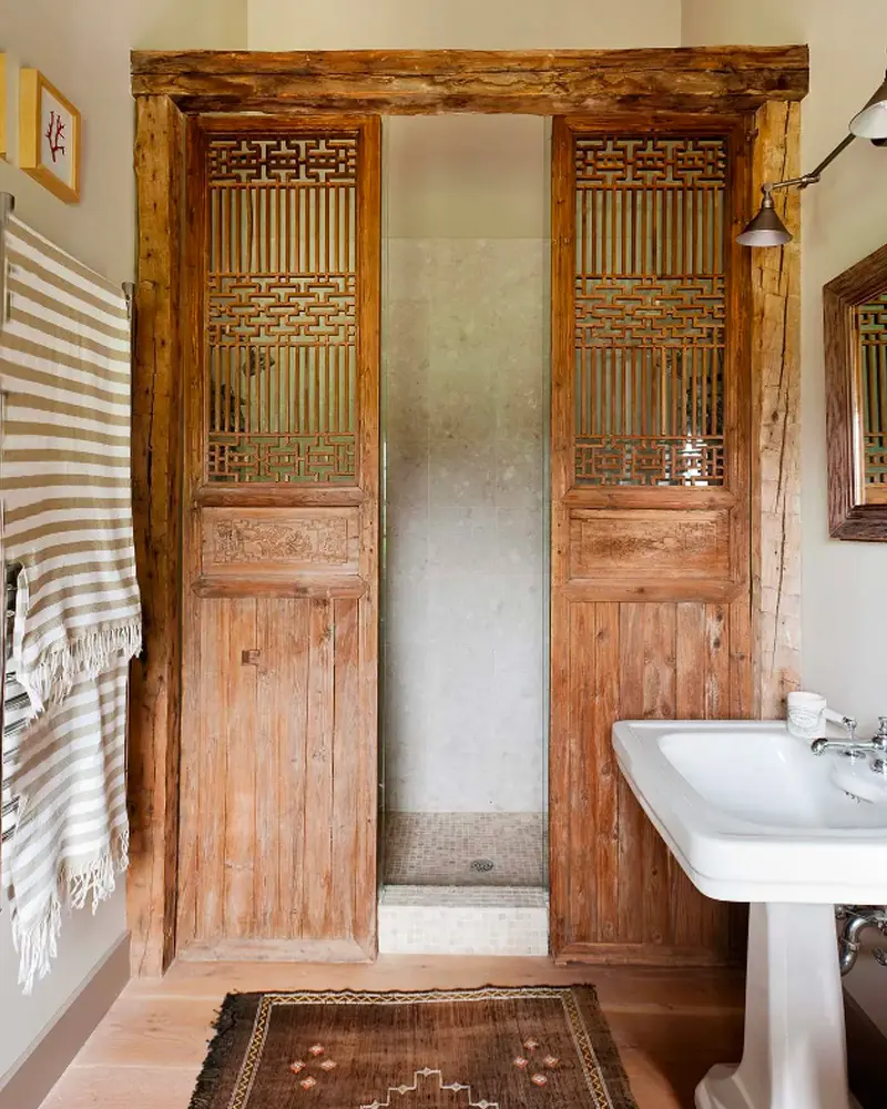portes bois recup deco salle de bain campagne