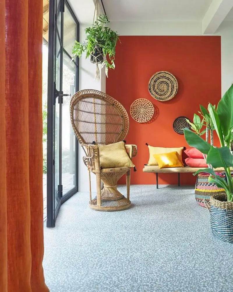 mur orange deco salon tropical