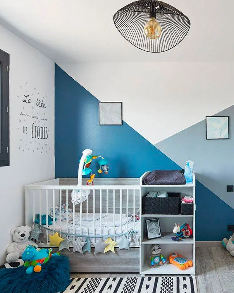 deco chambre bebe bleu scandinave