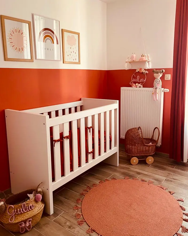deco chambre bebe orange blanc