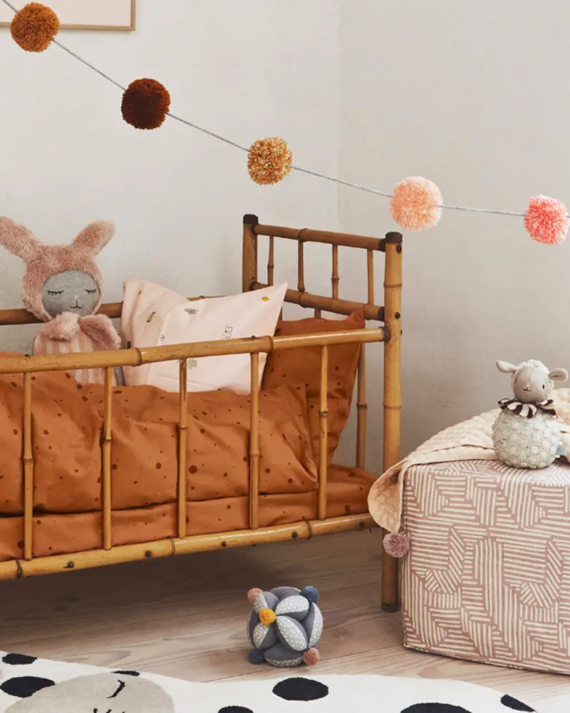 linge de lit orange deco chambre bebe