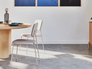 chaise blanche moderne minimaliste