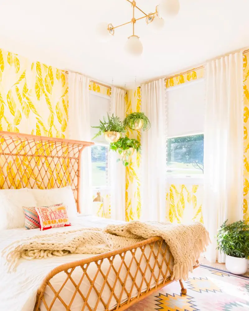 deco chambre enfant boheme jaune rotin
