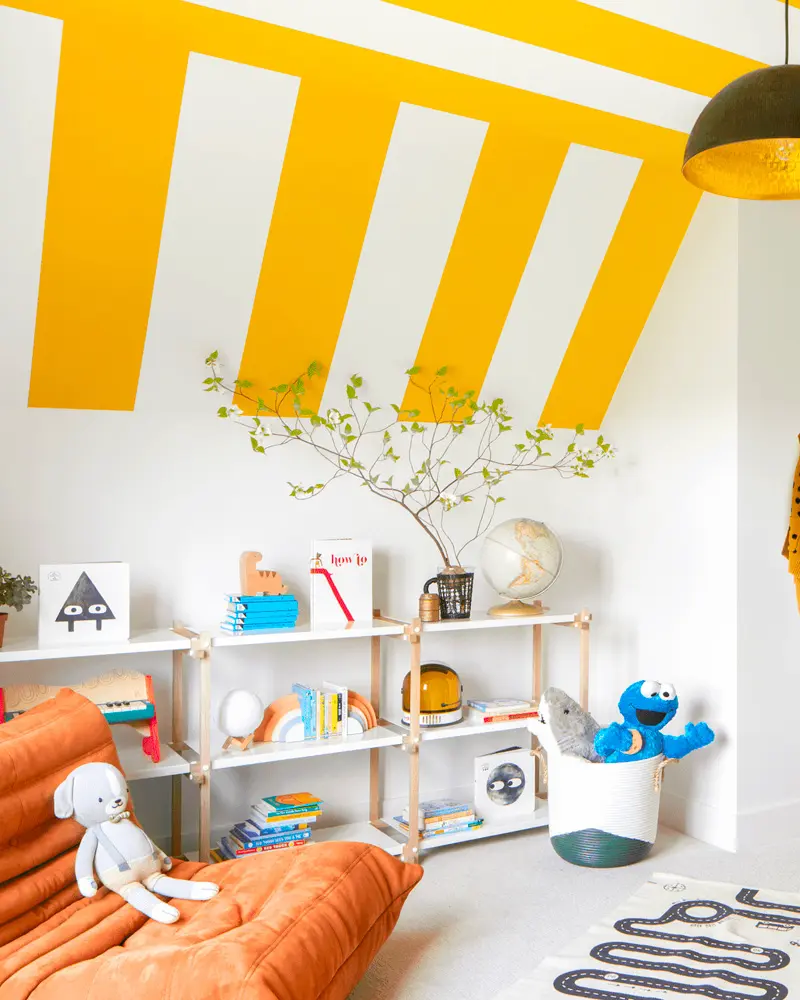 deco chambre enfant plafond rayures jaune