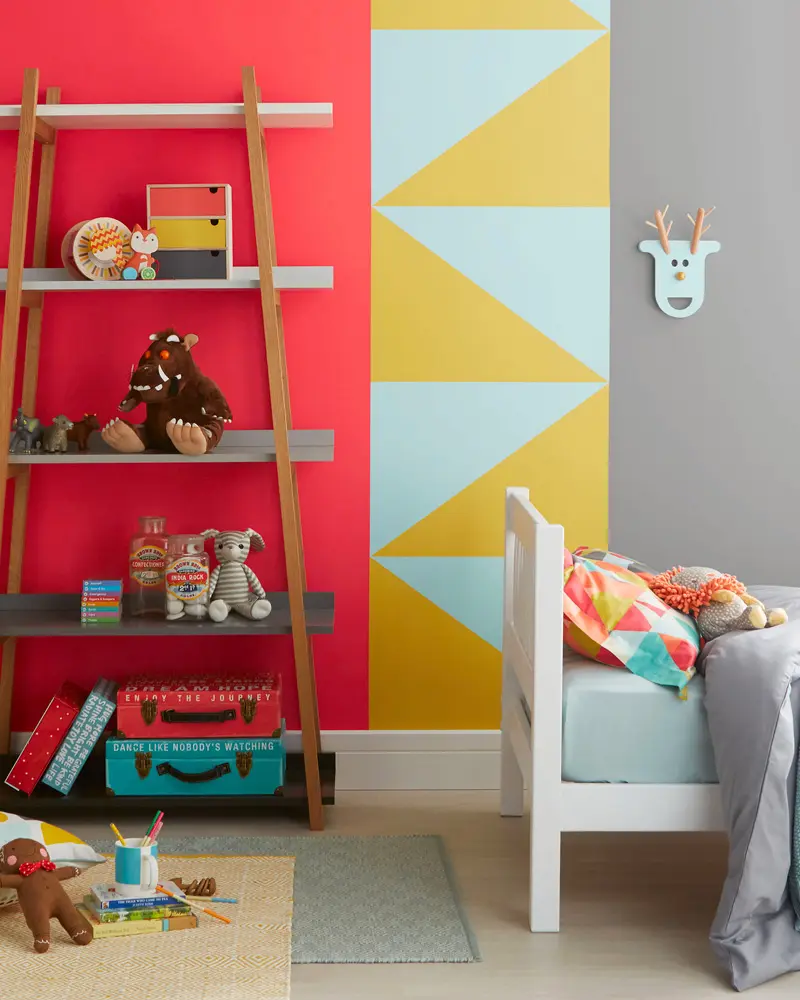 deco chambre enfant graphique rouge jaune