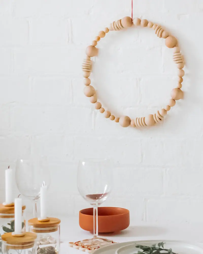 couronne murale diy perles bois