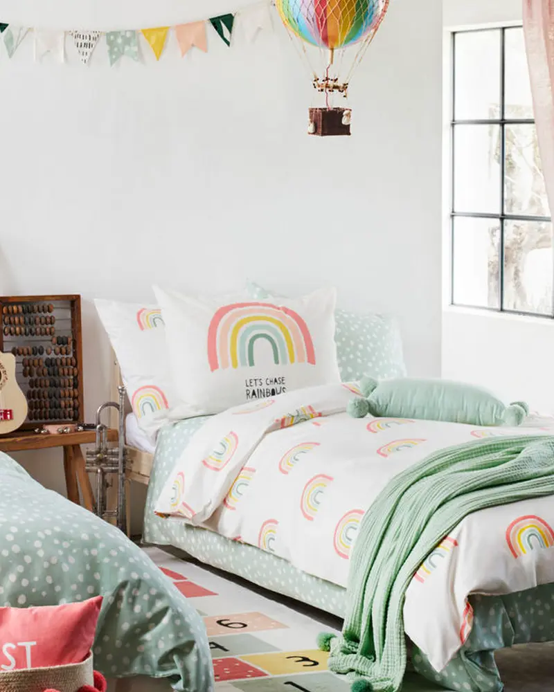deco chambre enfant arc en ciel