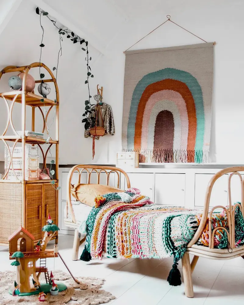 tenture murale arc en ciel deco chambre enfant