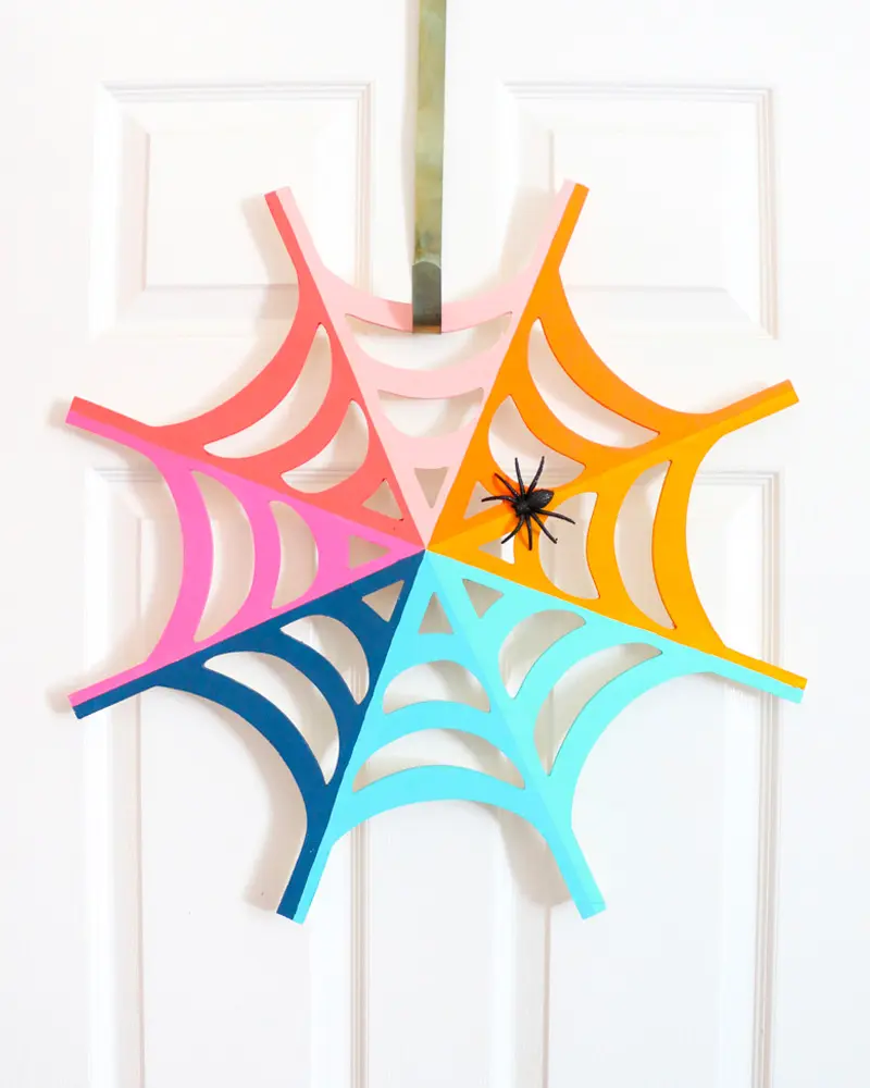 toile araignée diy colorée porte halloween