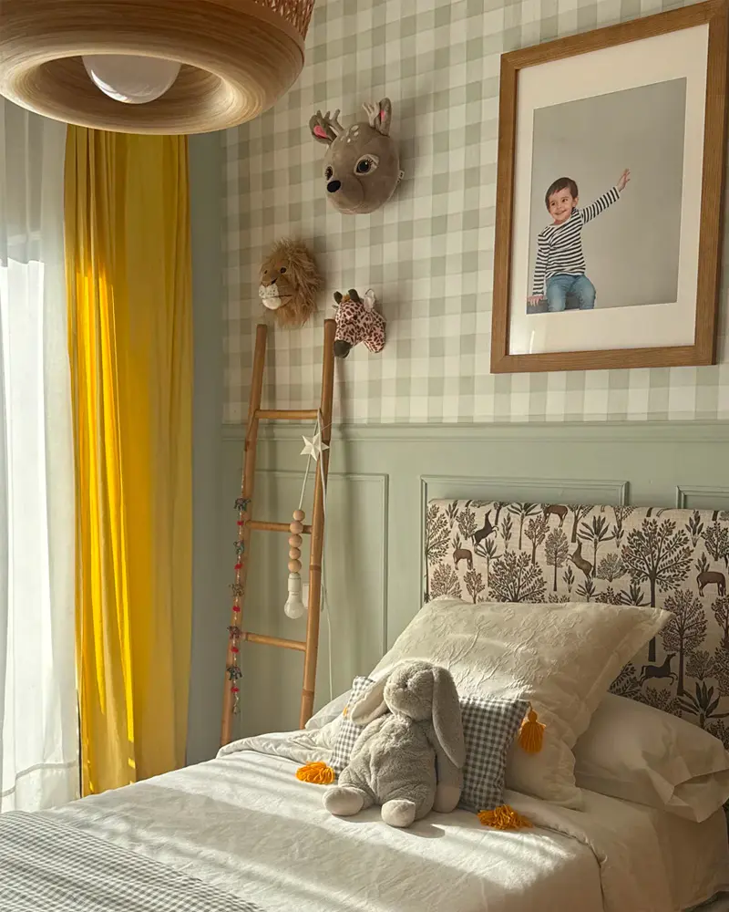 deco chambre enfant campagne papier peint carreaux