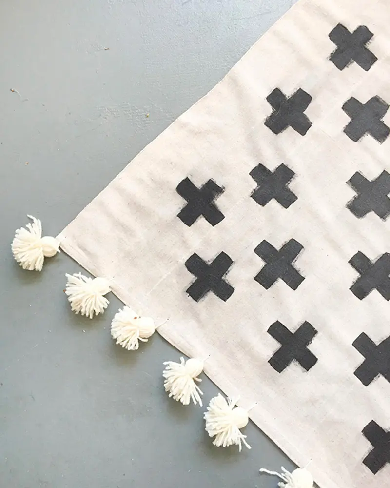 motif croix peint plaid diy