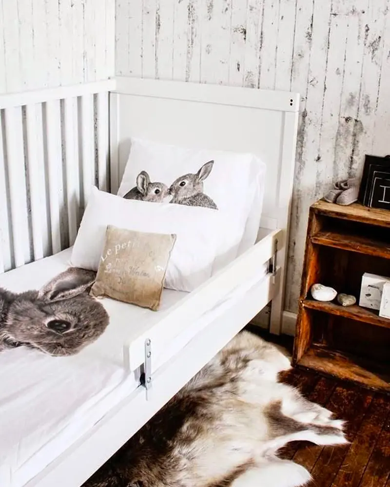 deco chambre enfant foret fausse fourrure