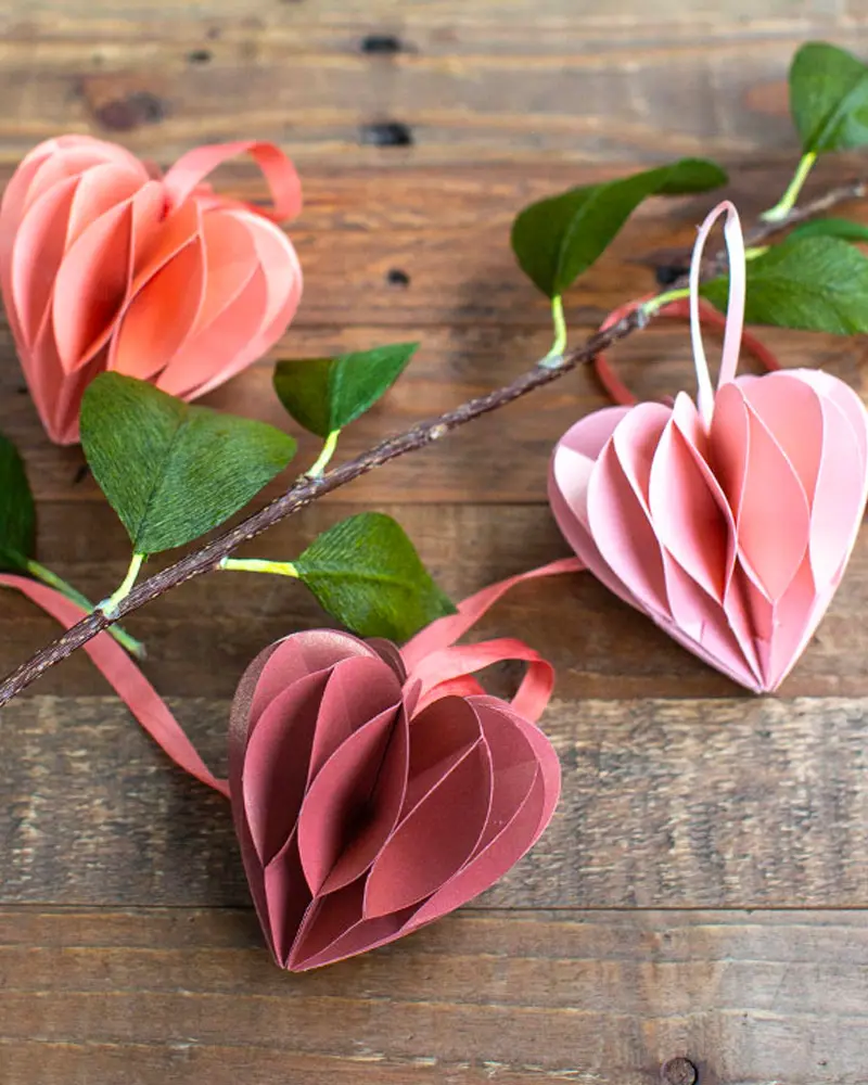 pompon coeur diy papier saint valentin