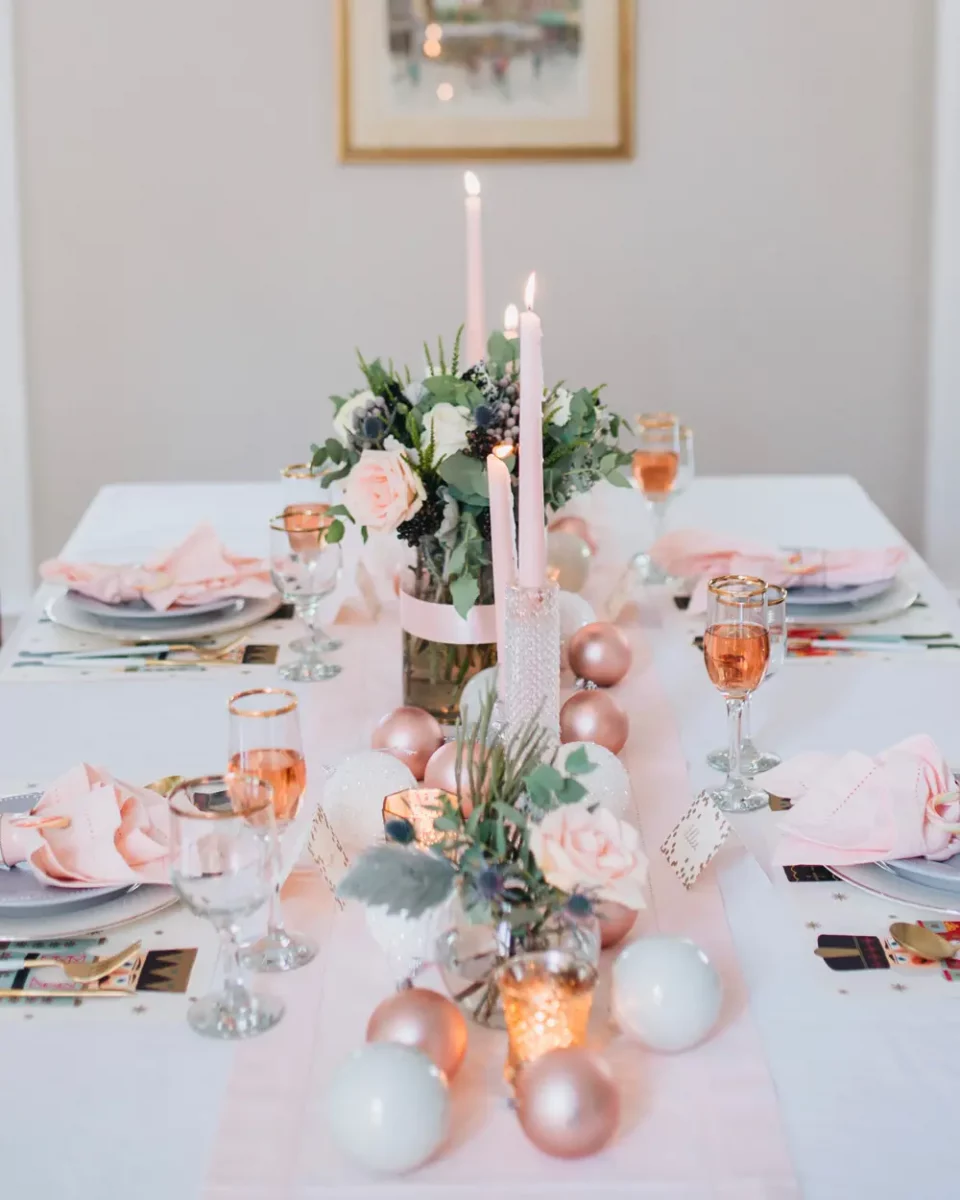 deco table noel minimaliste naturelle rose