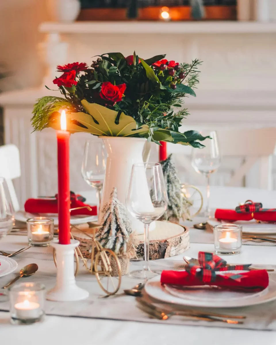 deco table noel nature chic blanc rouge