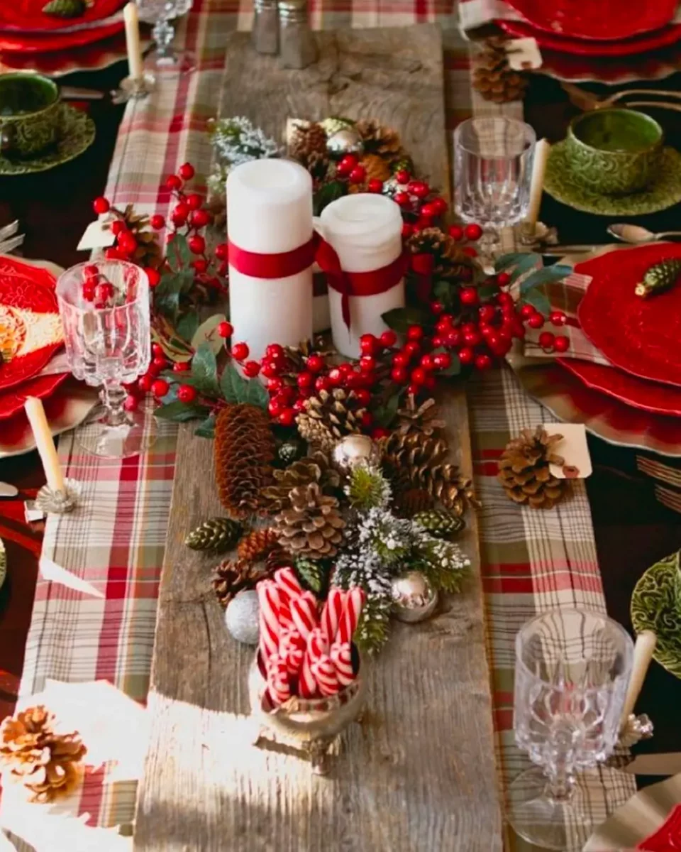 deco table noel rouge naturelle