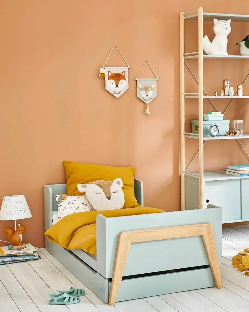 deco chambre enfant minimaliste coloree