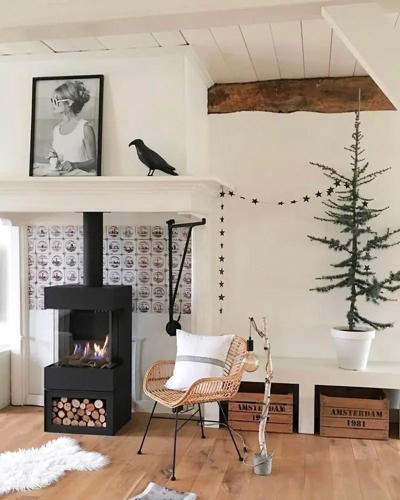 deco cheminee scandinave noel noir blanc