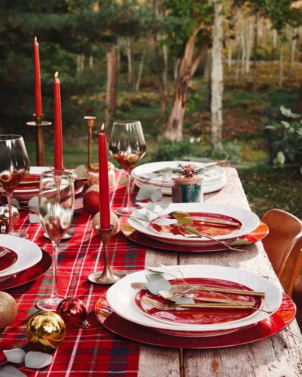 deco table noel traditionnelle rouge blanc
