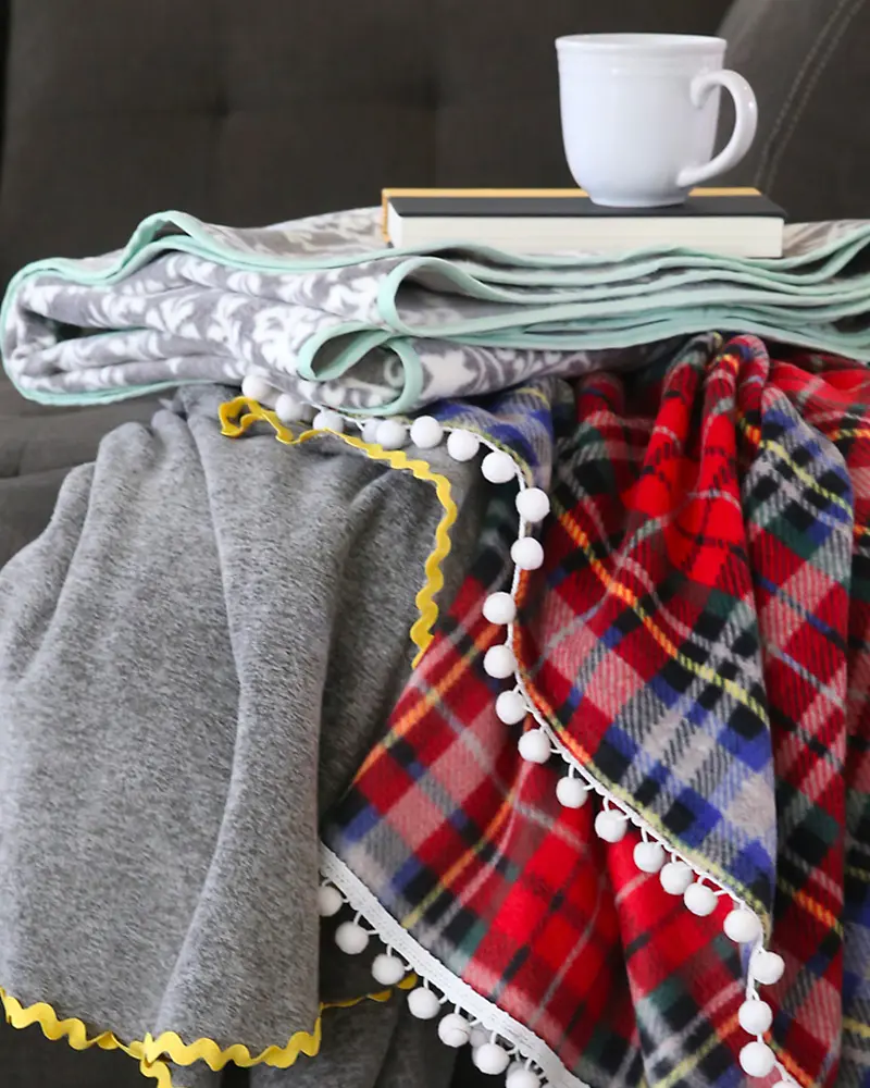plaid pompons rubans diy
