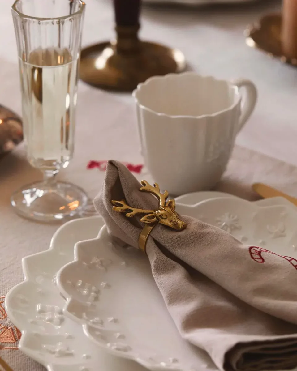 rond serviette renne dore