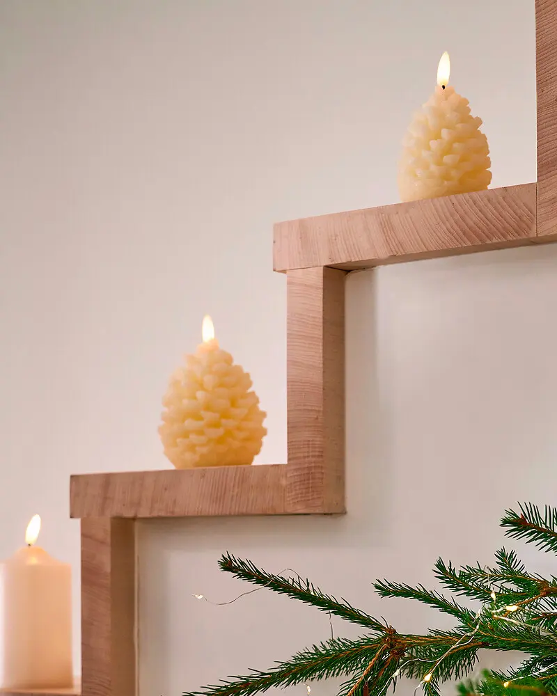 bougie noel pomme de pin led cire