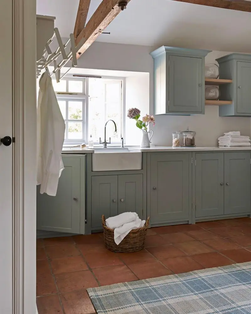 deco cuisine vert sauge sol terre cuite