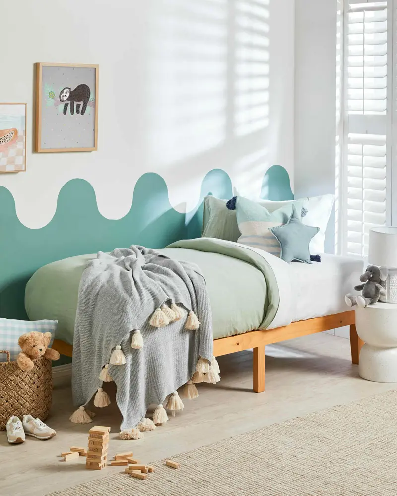 deco chambre enfant scandinave soubassement vert