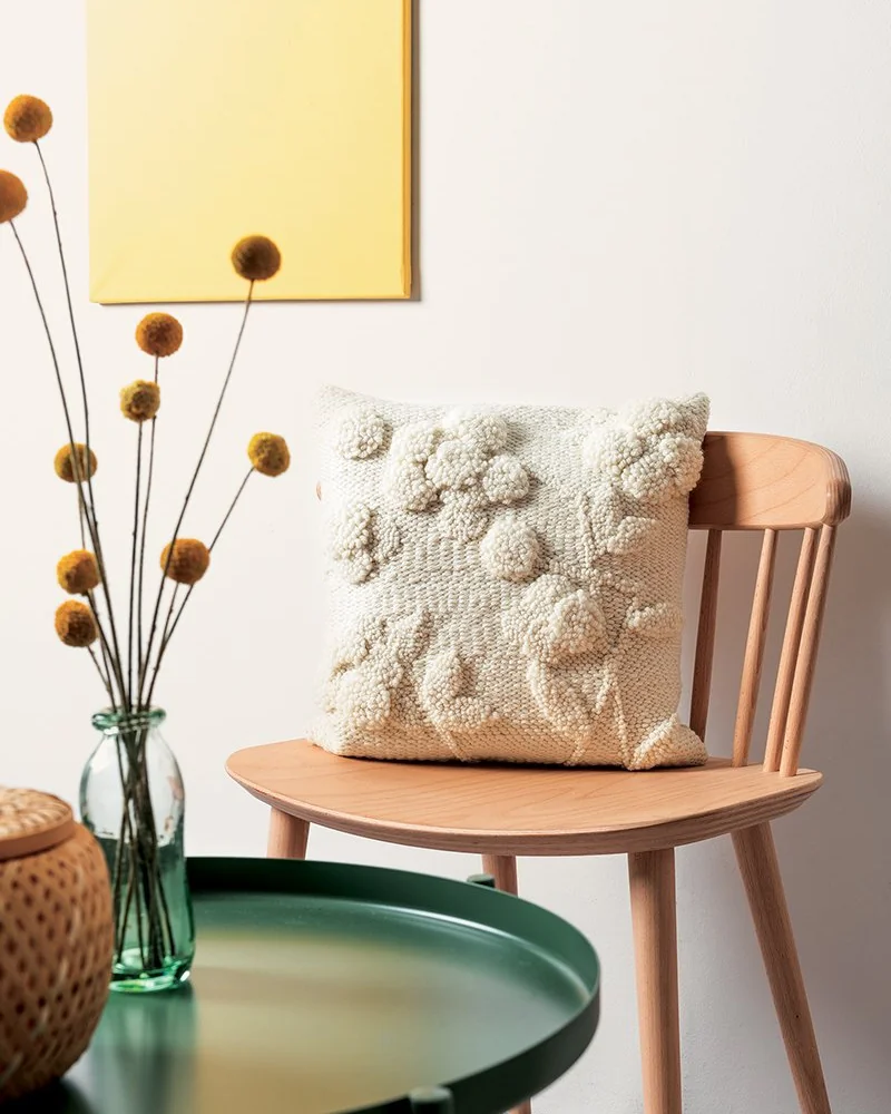 coussin punch needle diy deco salon