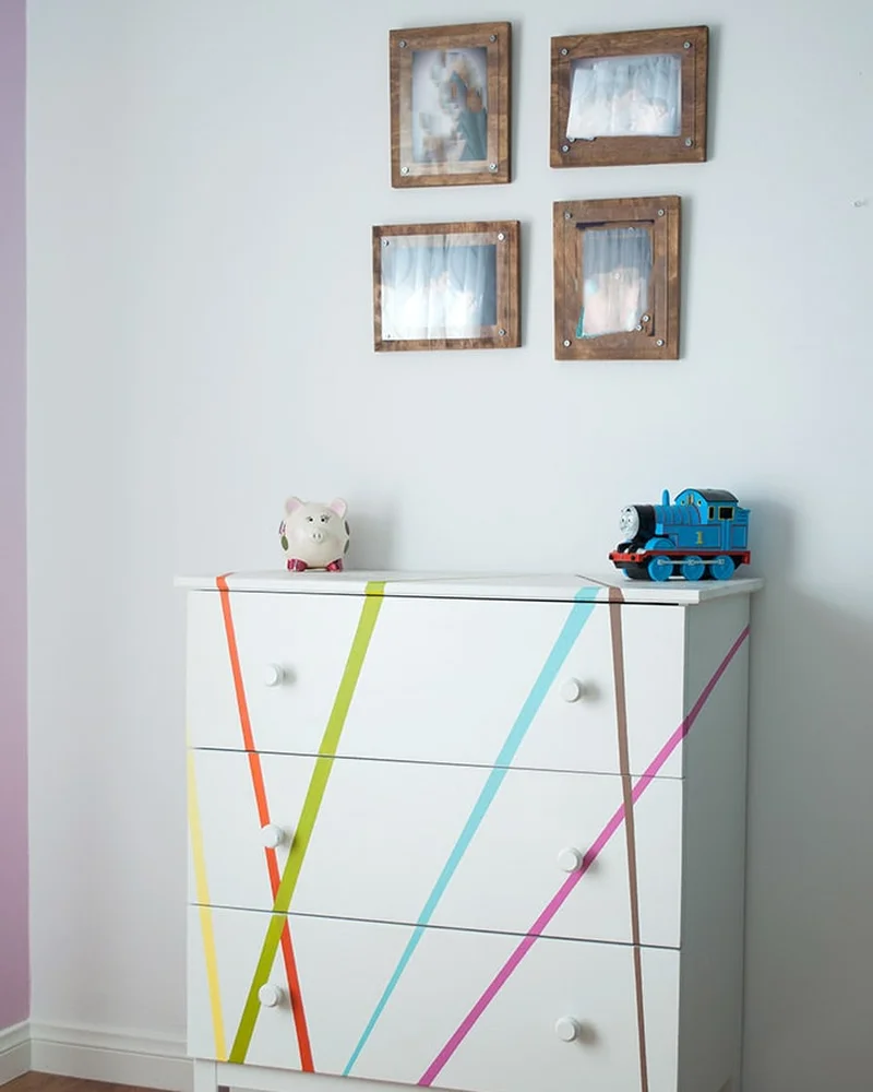 commode tarva lignes colorees ikea hack