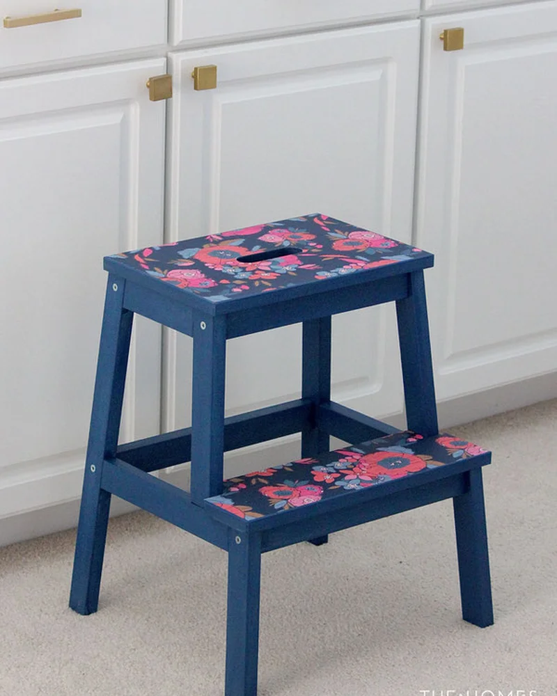 marche pied bekvam papier adhesif ikea hack