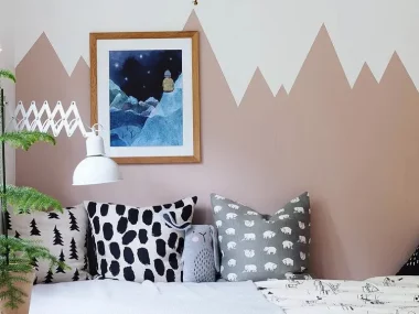 deco chambre enfant mur montagne