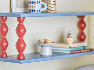 etagere murale coloree