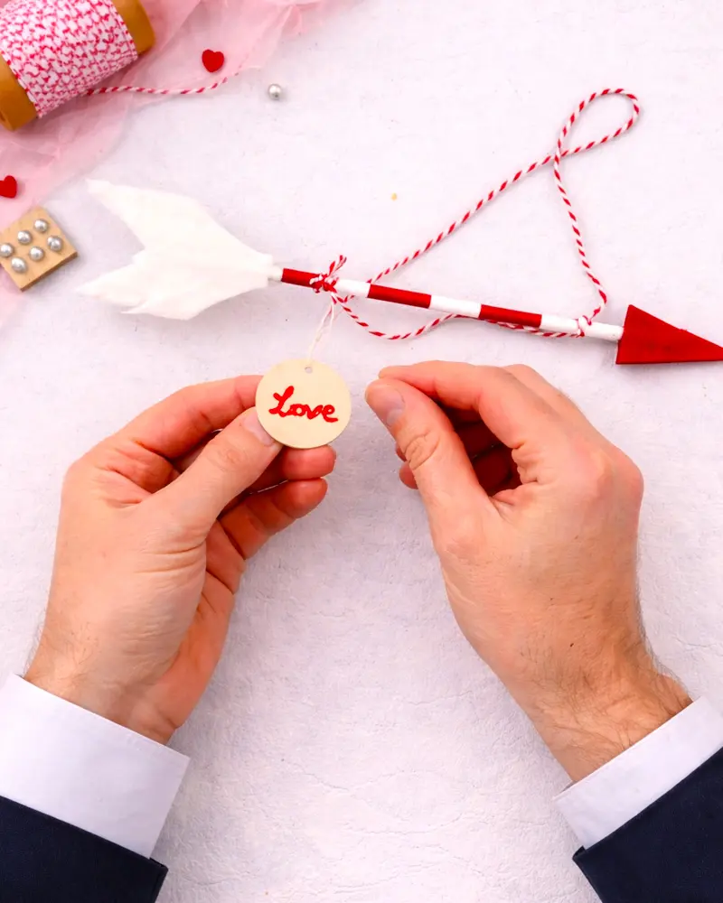 fabriquer fleche diy saint valentin etape