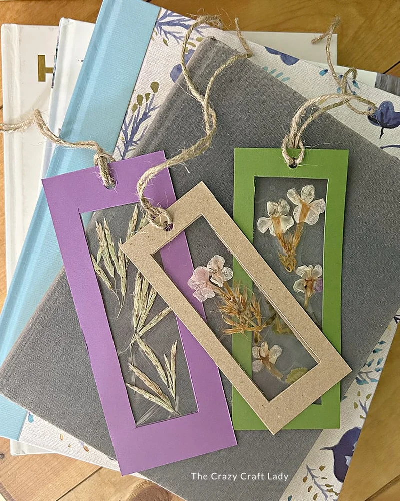 marque page diy fleur pressee