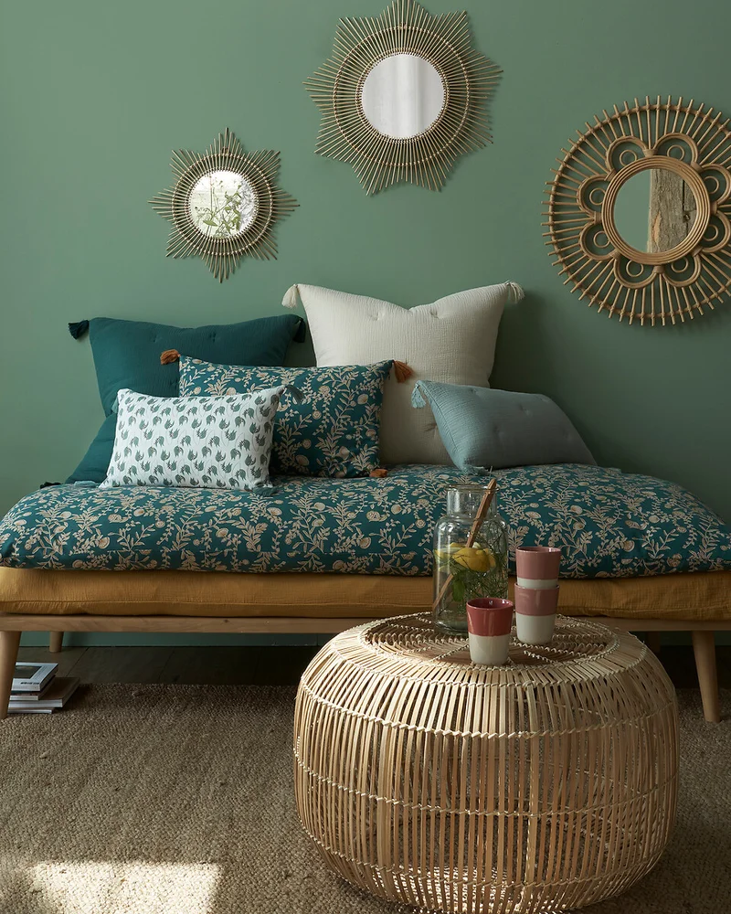 Miroir en rotin forme fleur La Redoute