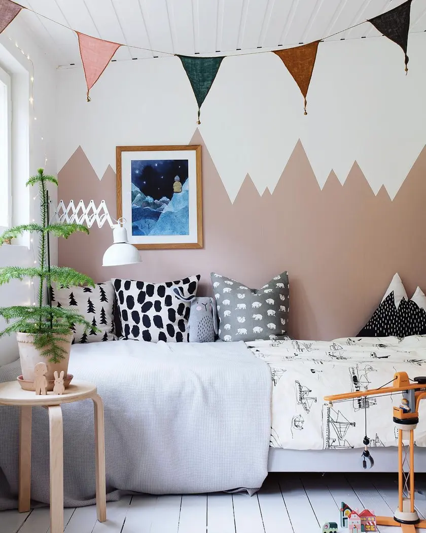 mur montagne deco chambre enfant peinture rose