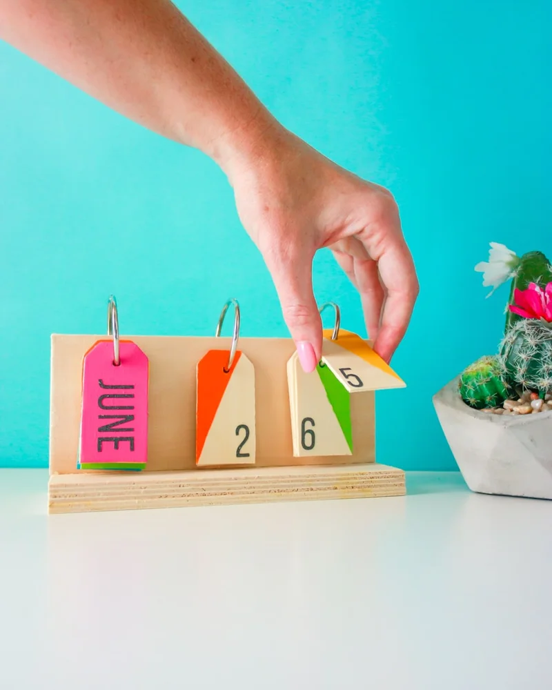 calendrier perpetuel etiquettes bois diy
