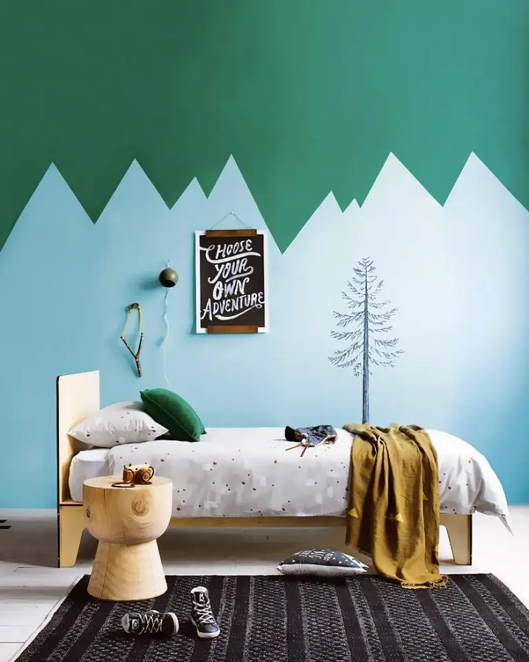 mur montagne deco chambre enfant peinture vert bleu