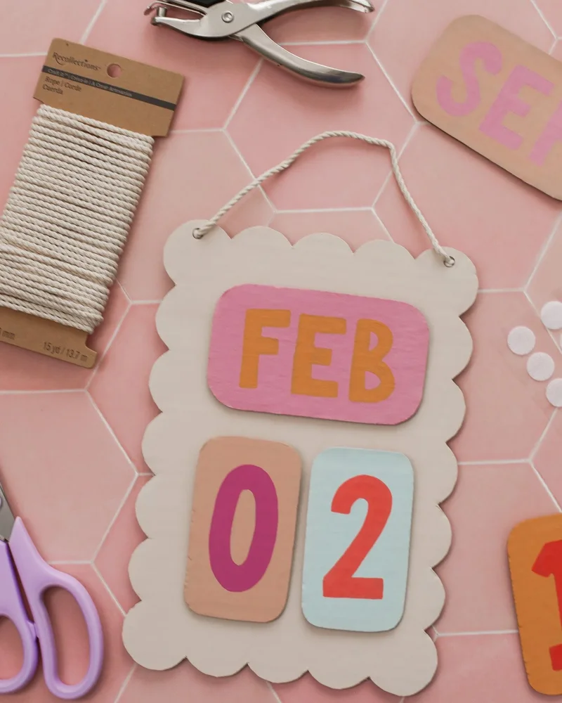 calendrier perpetuel carton colore diy