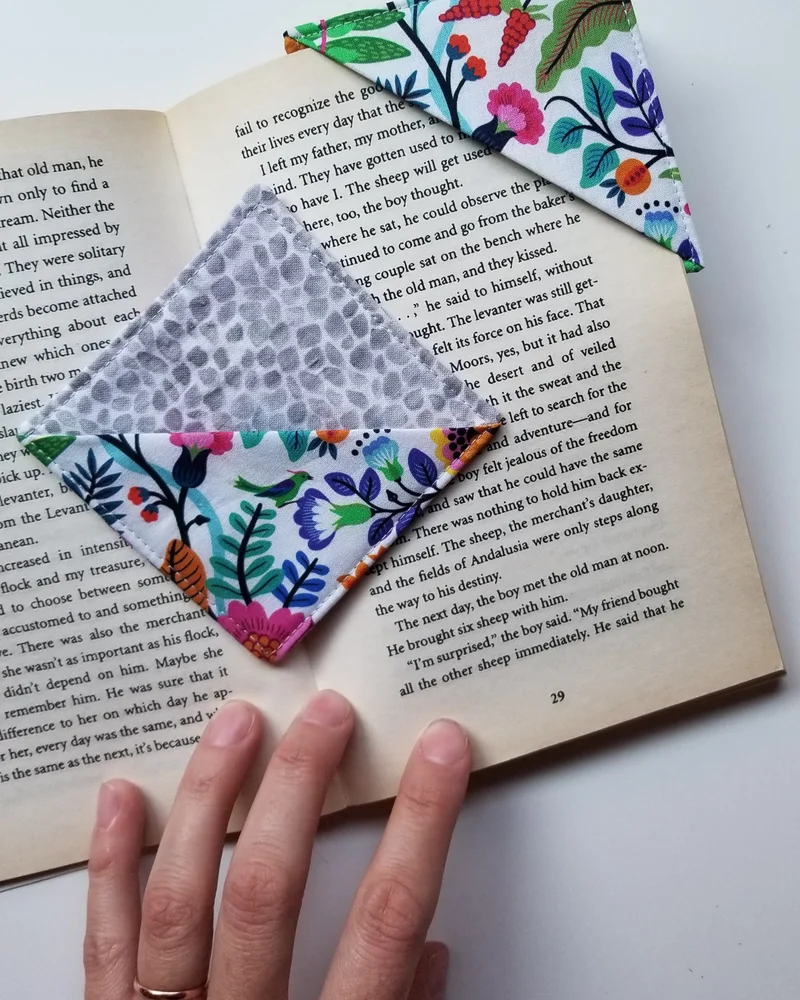 marque page tissu angle diy