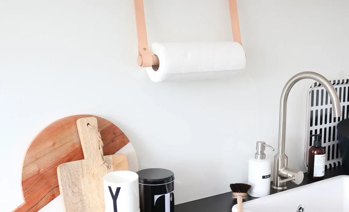 fabriquer porte rouleau essuie tout diy