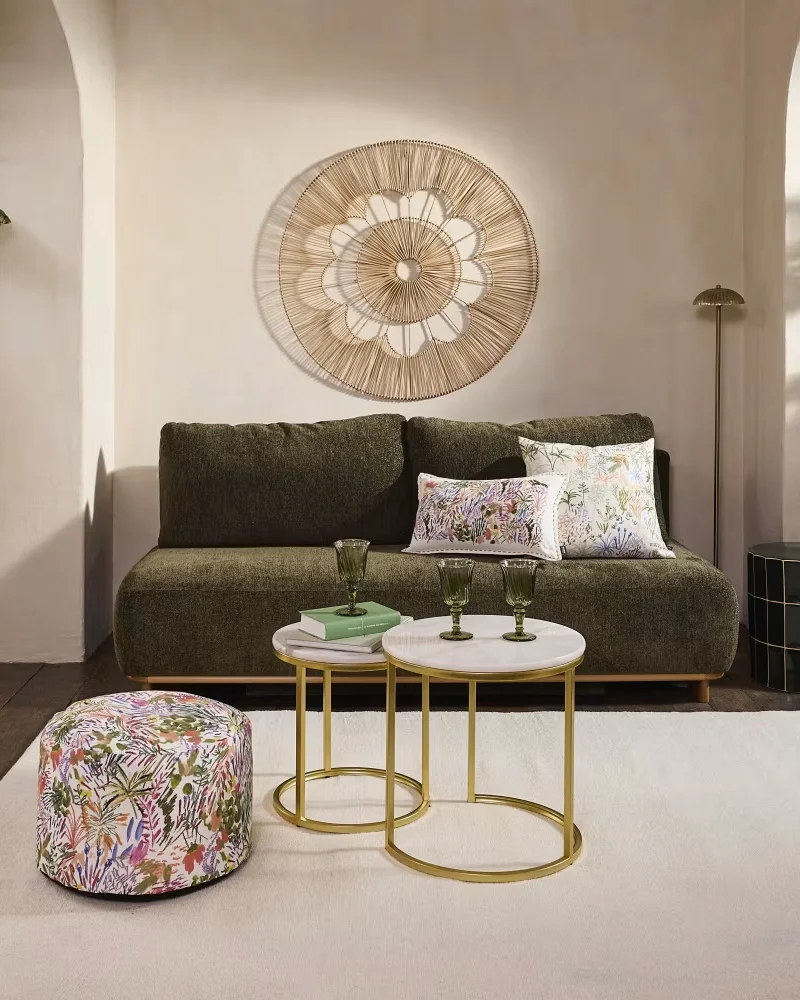 Petit canapé vert kaki et bois Maisons du Monde